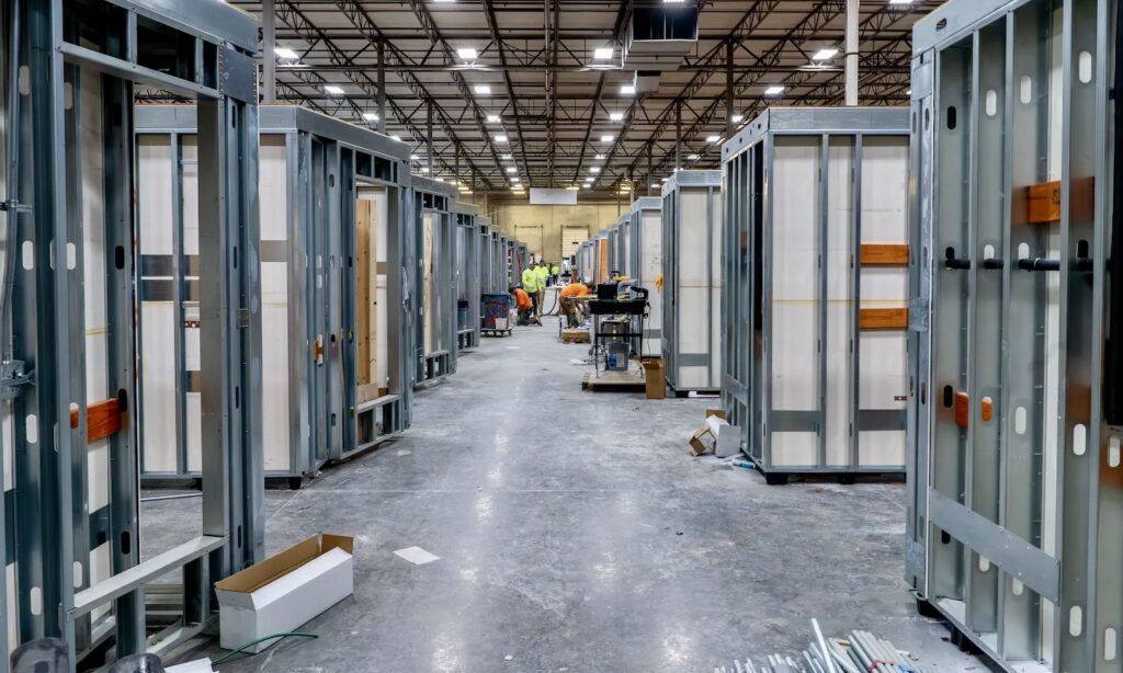 TJ Wies organized 277 bathroom pods and 224 headwalls for just-in-time delivery to the BJC Phase III job site. Photo courtesy of TJ Wies