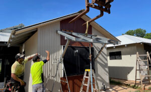 Cold-formed steel (CFS) framing crews reduced waste and framed individual houses at the Mistletoe Avenue project in one to two days.